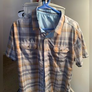 Straight out of Colorado, Outdoor brand Kuhl killer button up. New no tags